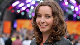 C2: Lisa Gwilym