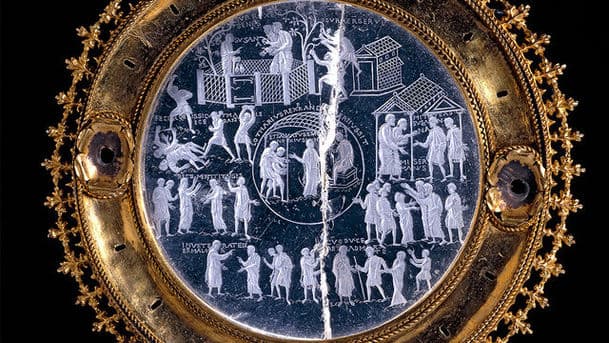 A History of the World in 100 Objects Omnibus