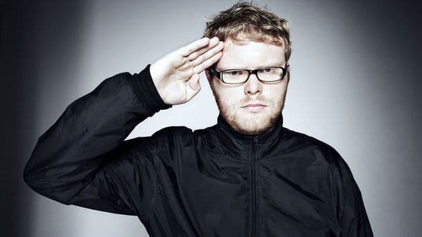 C2: Huw Stephens