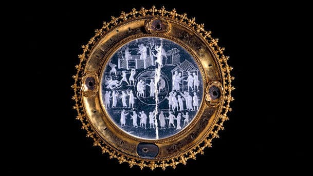 A History of the World in 100 Objects